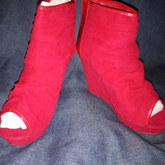 " COMBO COLLABORATIONS " Faux Suede /Patent Leather - Picture 1 of 5